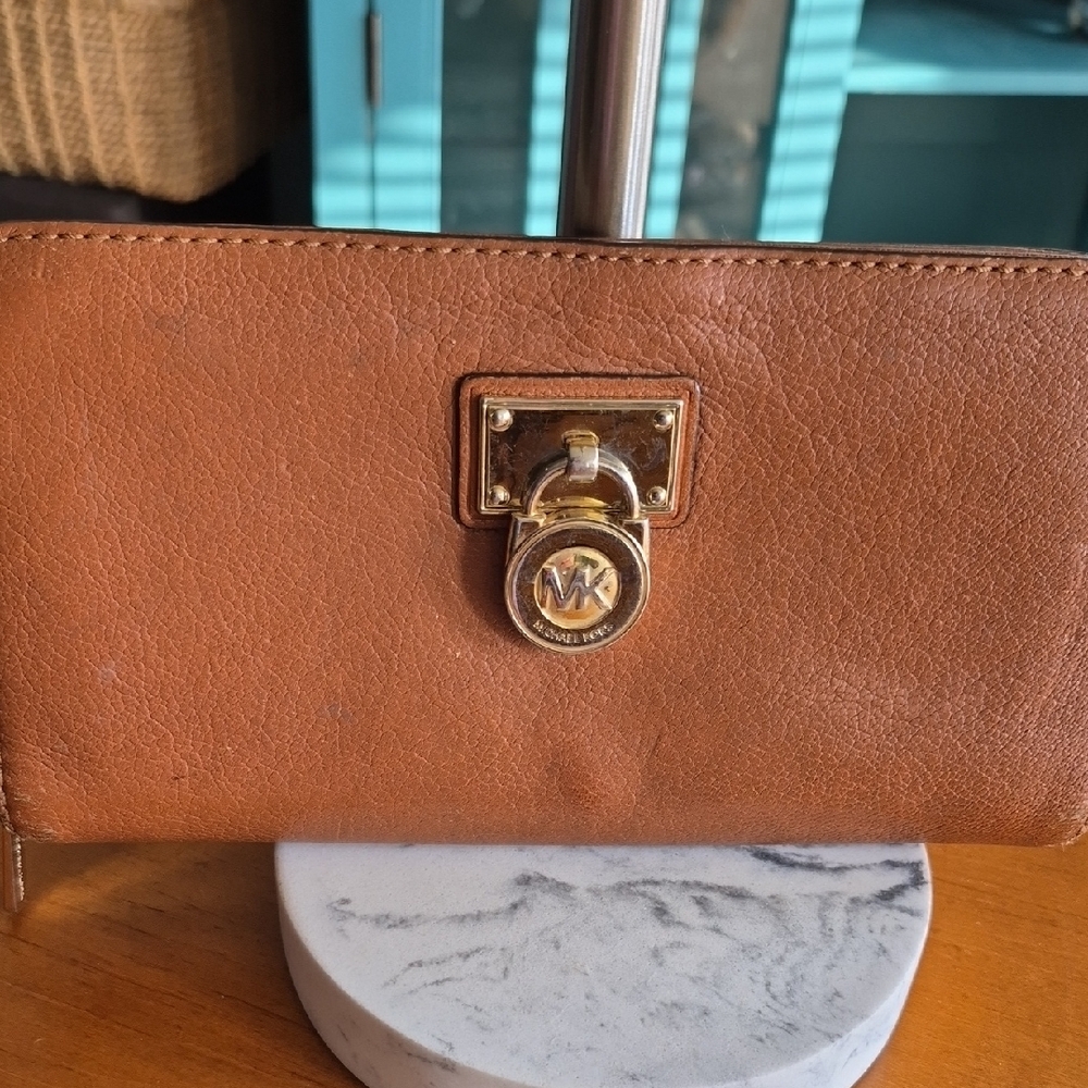 Michael Kors Tan Zio Around Leather Wallet with Gold Accent
